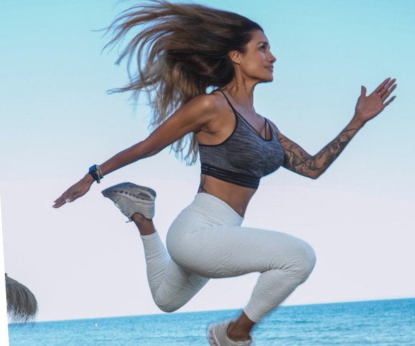 Gleide-entrenadora -personal-profesora-yoga en Jerez de la Frontera-sesiones personalizadas de fitness y bienestar